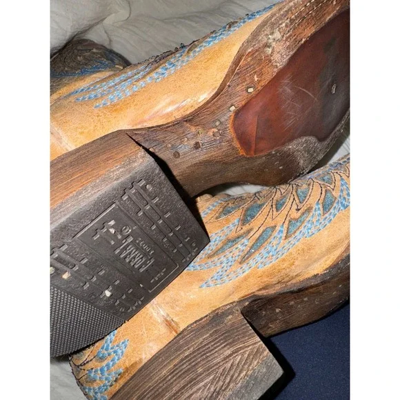 Corral Women's Heart Wings western boots snip toe distressed leather size 6 - Picture 4 of 12